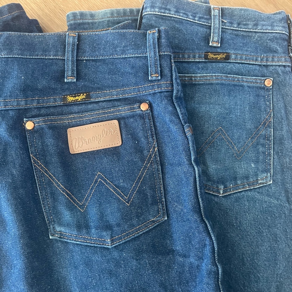 Men’s Wrangler jeans. Good condition. 34” waist